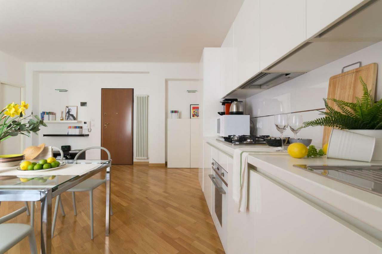 Apartament Housmart Nazario Sauro 15 Bolonia Zewnętrze zdjęcie
