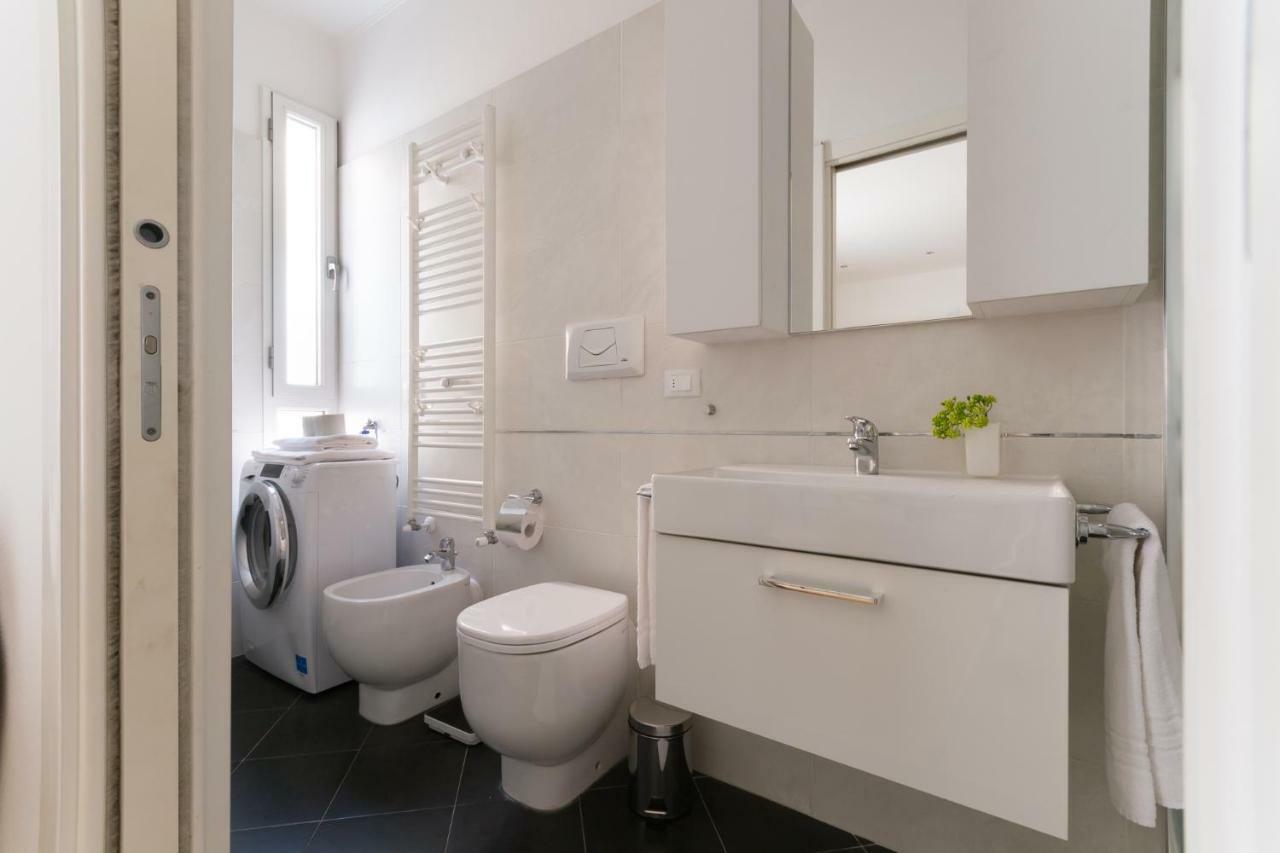 Apartament Housmart Nazario Sauro 15 Bolonia Zewnętrze zdjęcie